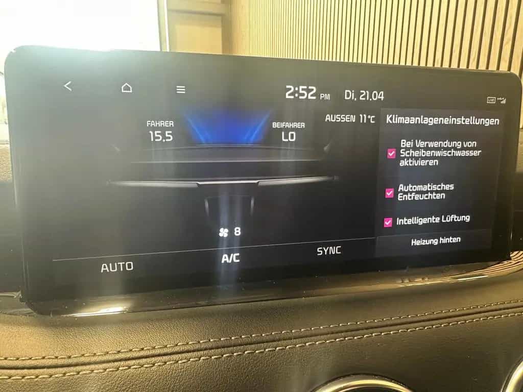 Kia Stinger 3.3 V6 T-GDI 4WD GT Pano|360°|Leder|Navi 04/2022-photo-17