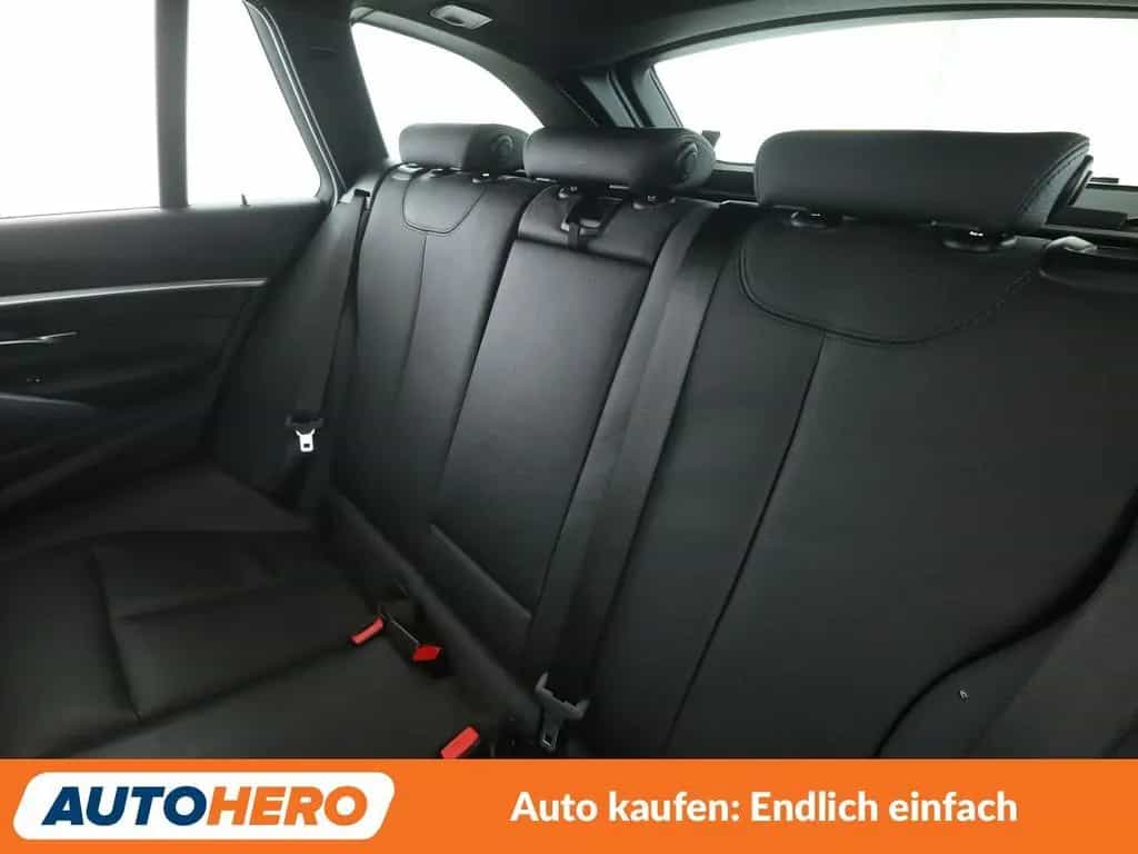 BMW 3 Series 320i M Sport Shadow Aut.*NAVI*LED*HUD*TEMPO*PDC* 01/2019-photo-12