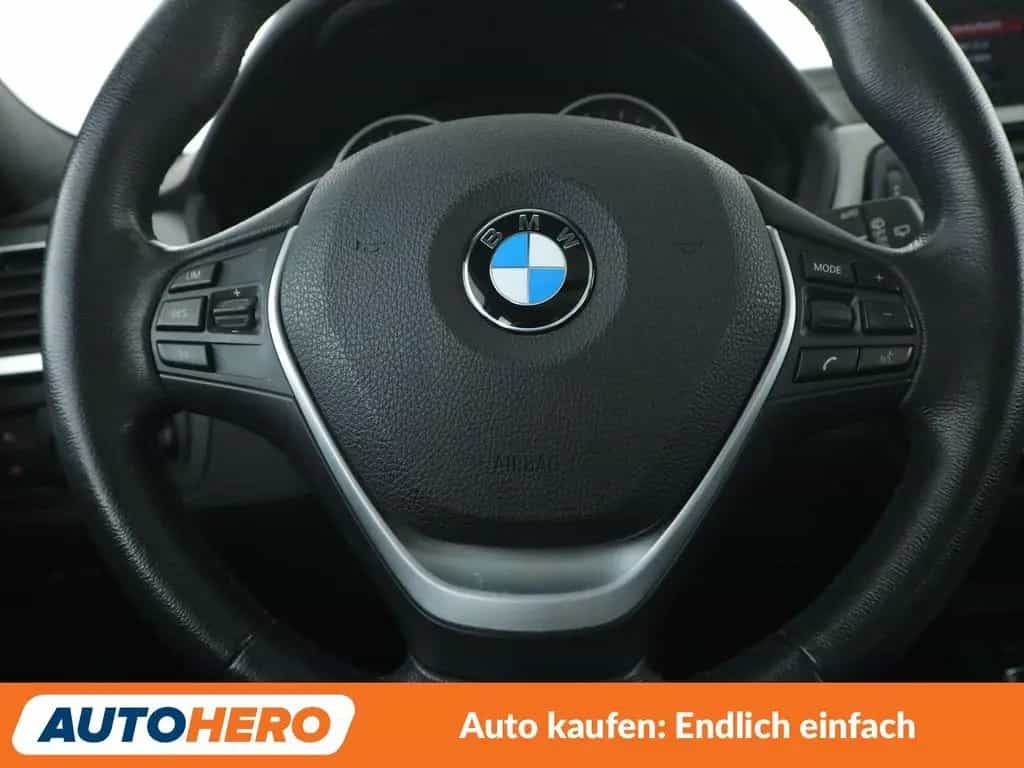 BMW 3 Series 320i M Sport Shadow Aut.*NAVI*LED*HUD*TEMPO*PDC* 01/2019-photo-17