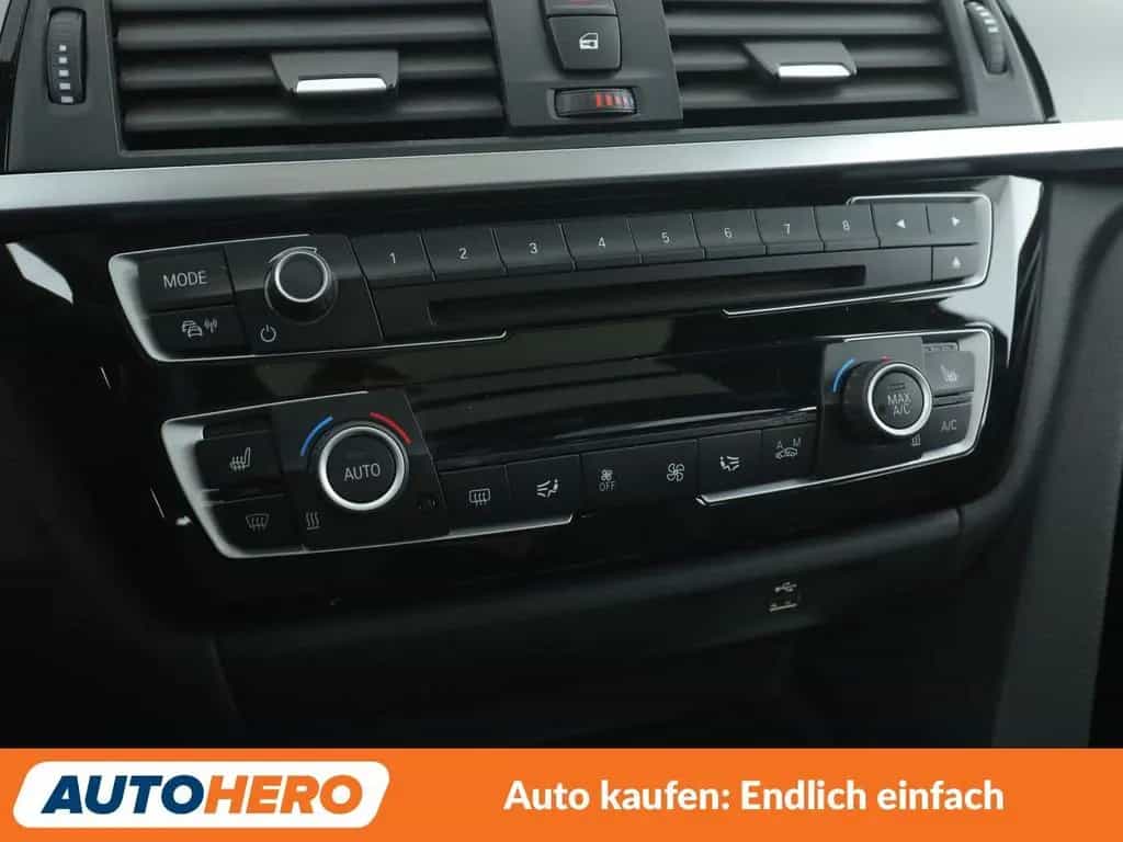 BMW 3 Series 320i M Sport Shadow Aut.*NAVI*LED*HUD*TEMPO*PDC* 01/2019-photo-21