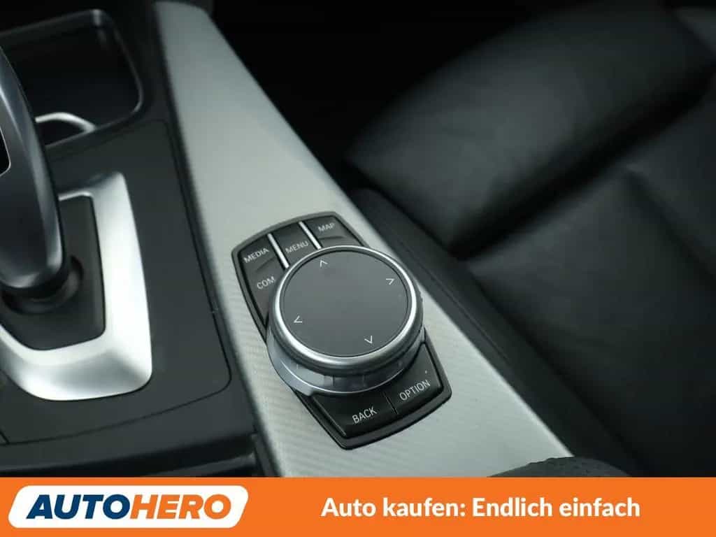 BMW 3 Series 320i M Sport Shadow Aut.*NAVI*LED*HUD*TEMPO*PDC* 01/2019-photo-24