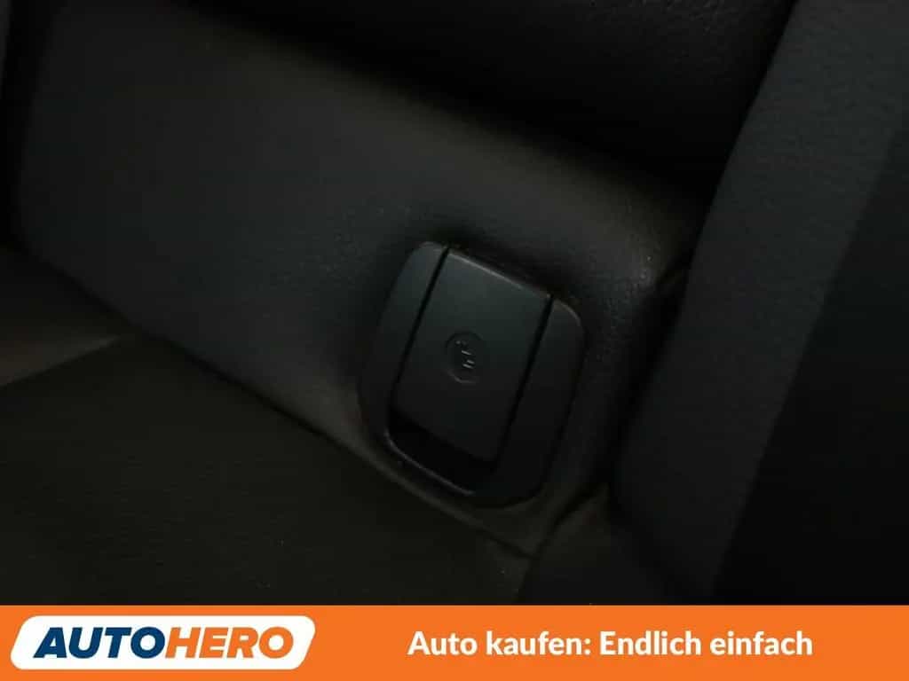 BMW 3 Series 320i M Sport Shadow Aut.*NAVI*LED*HUD*TEMPO*PDC* 01/2019-photo-27