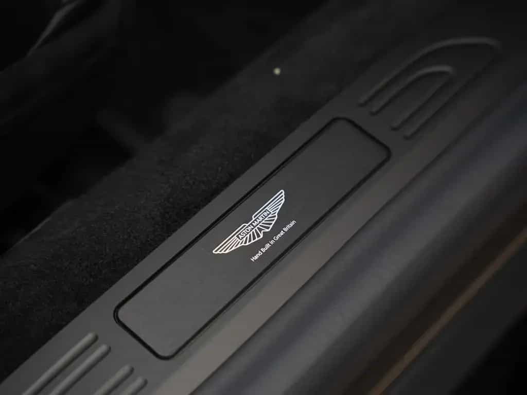 Aston Martin V8 Vantage | Carbon Trim | Jewellery Dark Satin 04/2026-photo-23