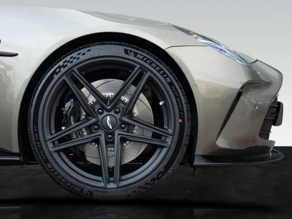 Aston Martin V8 Vantage | Carbon Trim | Jewellery Dark Satin 04/2026-photo-26