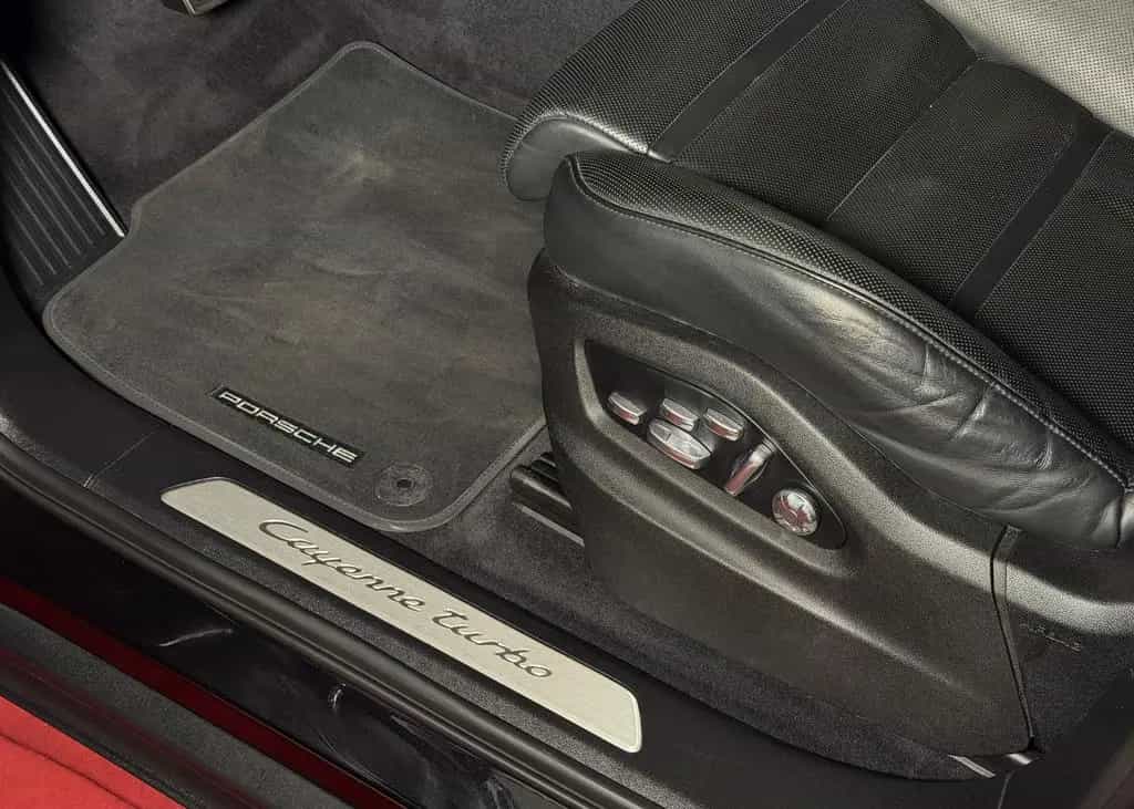 Porsche Cayenne Turbo MwSt.SportChrono PDCC PTV Burmeste 02/2018-photo-17