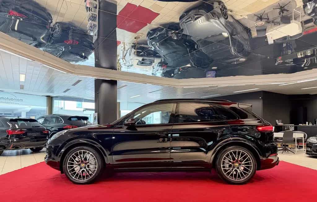 Porsche Cayenne Turbo MwSt.SportChrono PDCC PTV Burmeste 02/2018-photo-3