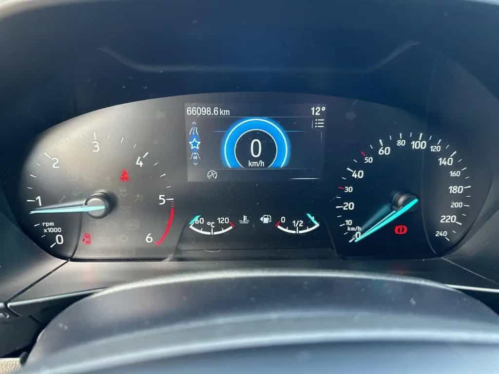 Ford Focus Turnier Cool & Connect 1.5 Ecoblue Klima N 11/2022-photo-6