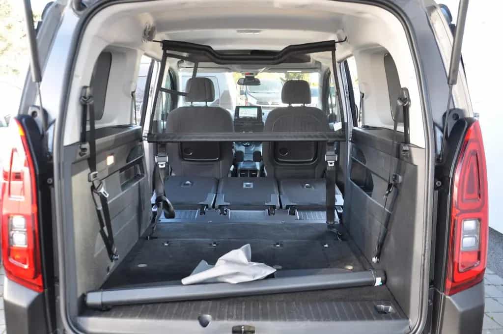 Citroën Berlingo XL Shine Aut. AHK-STANDHZ-HUD-230V-7Si. 01/2020-photo-13