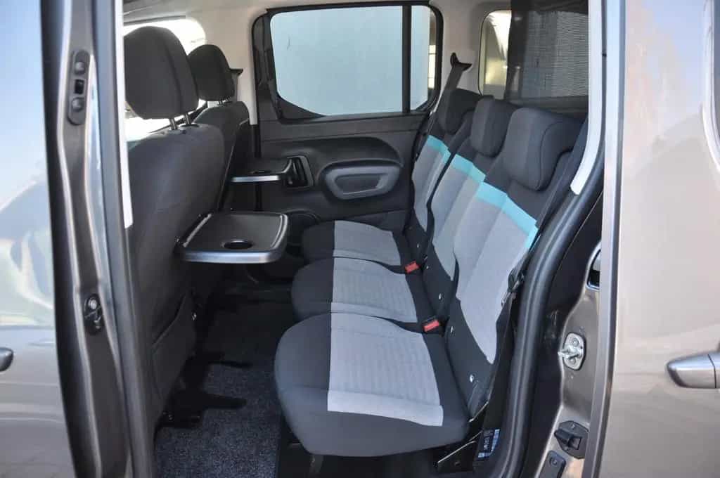 Citroën Berlingo XL Shine Aut. AHK-STANDHZ-HUD-230V-7Si. 01/2020-photo-17