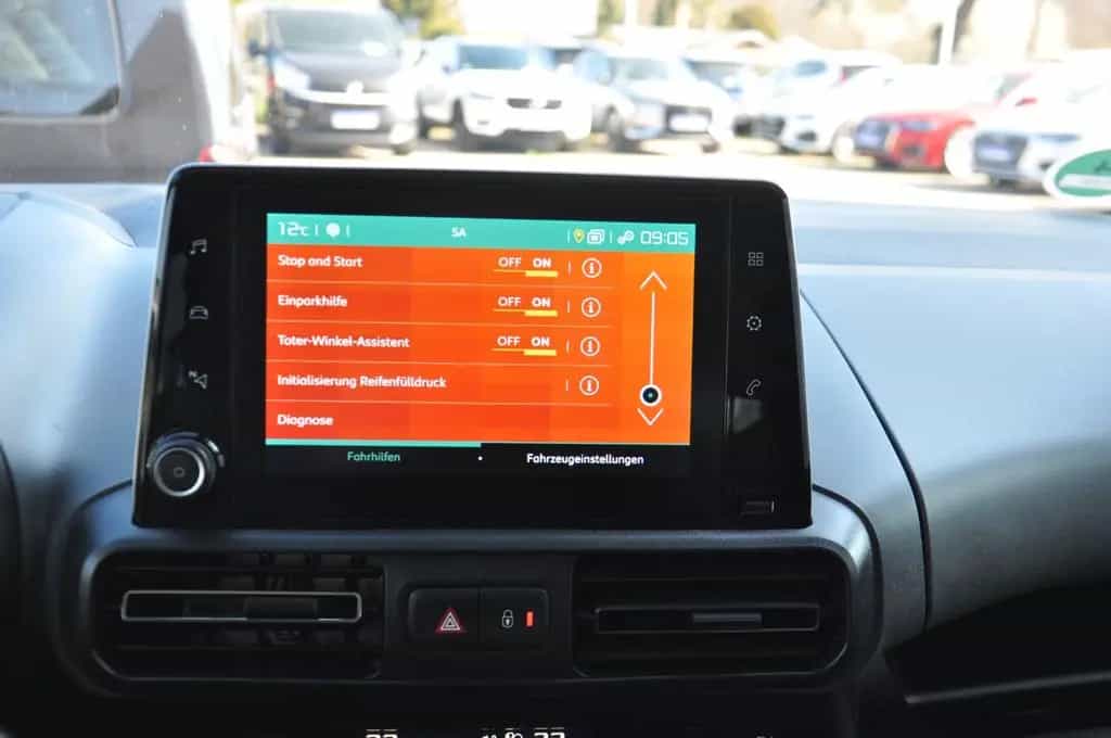 Citroën Berlingo XL Shine Aut. AHK-STANDHZ-HUD-230V-7Si. 01/2020-photo-25