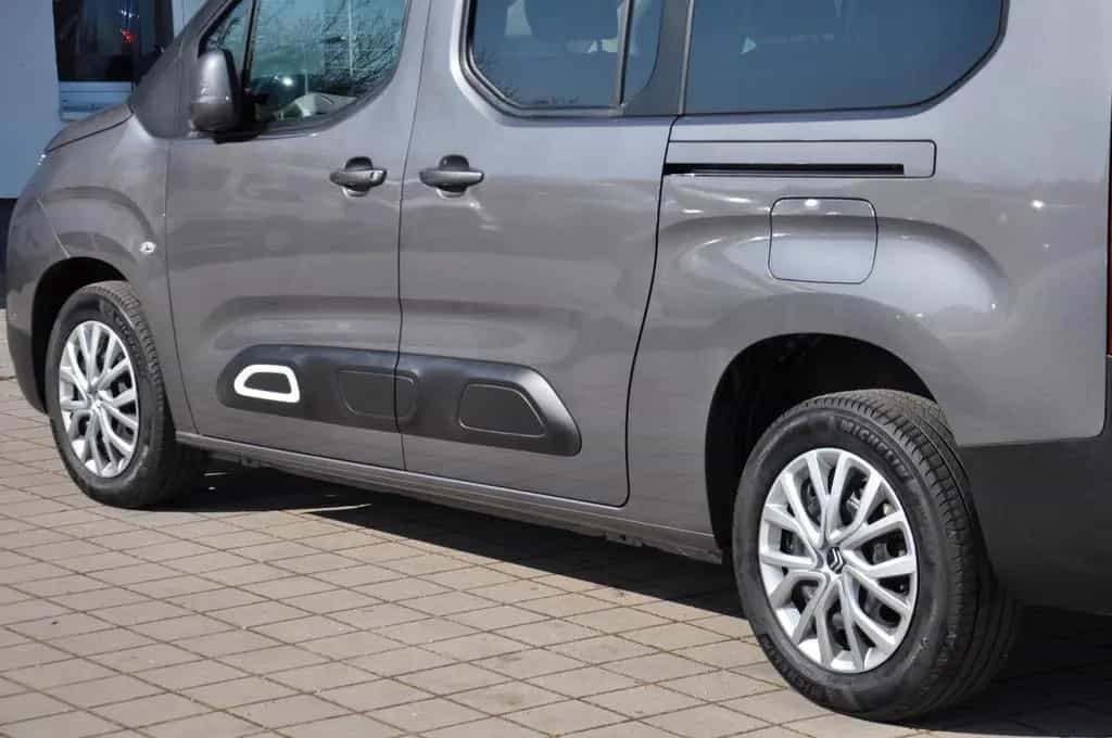 Citroën Berlingo XL Shine Aut. AHK-STANDHZ-HUD-230V-7Si. 01/2020-photo-9