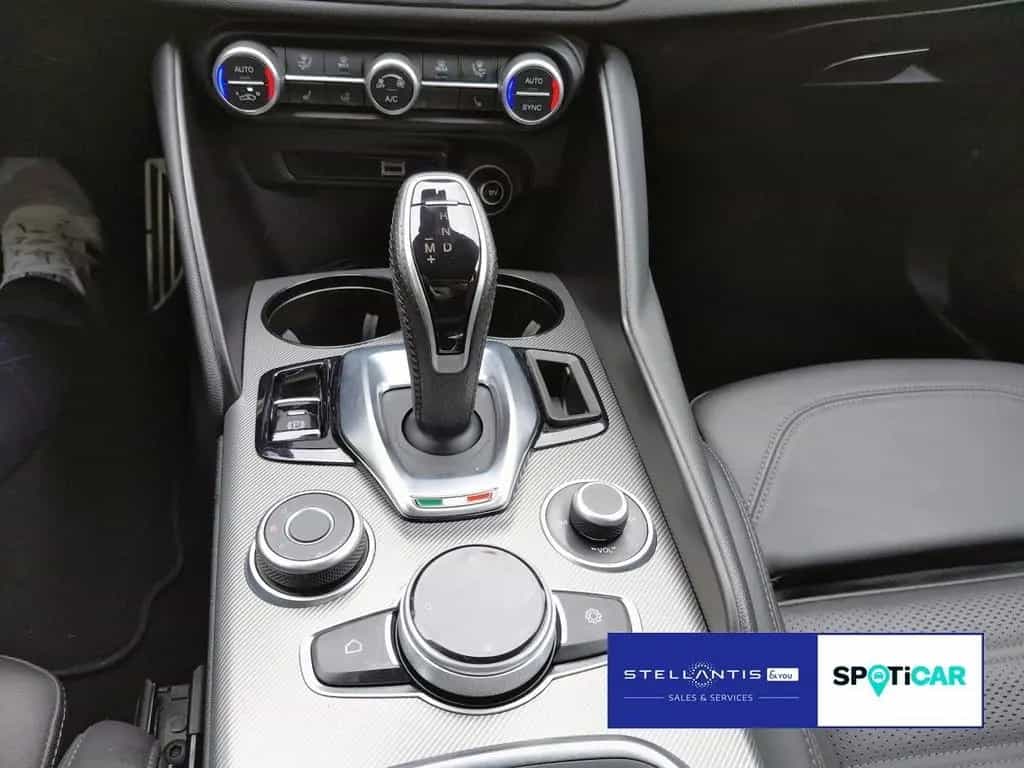 Alfa Romeo Giulia VELOCE Q4 2.0 T 16V ACC NAVI KAMERA SITZH 12/2023-photo-15