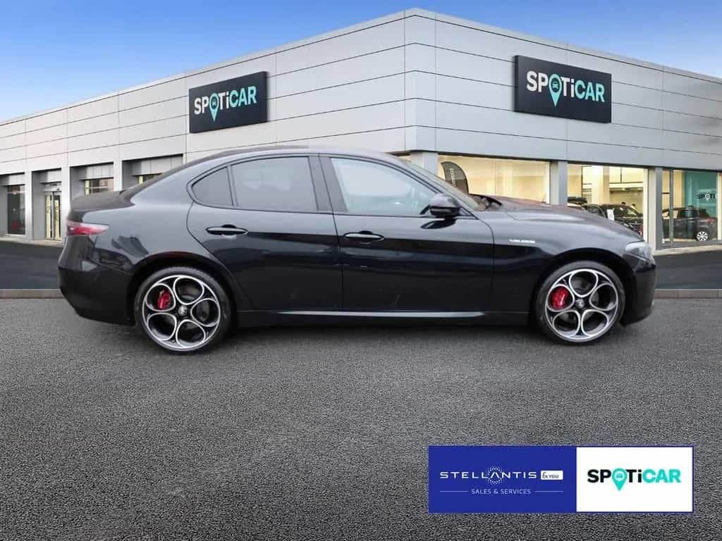 Alfa Romeo Giulia VELOCE Q4 2.0 T 16V ACC NAVI KAMERA SITZH 12/2023-photo-3