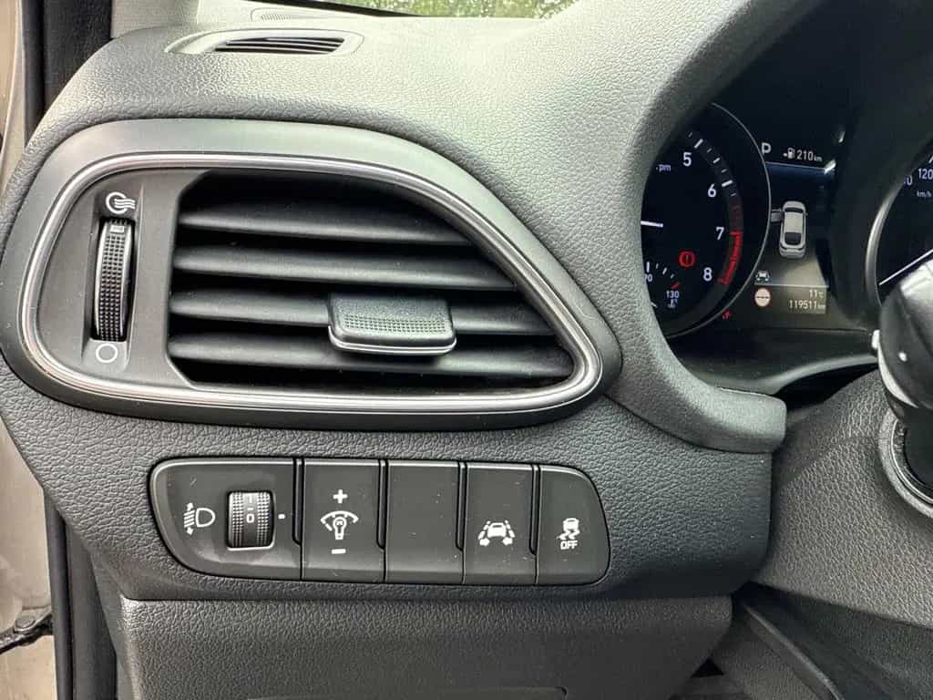 Hyundai i30 Fastback Style 03/2019-photo-15