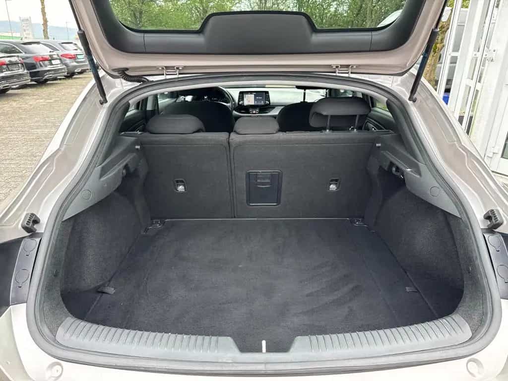 Hyundai i30 Fastback Style 03/2019-photo-16