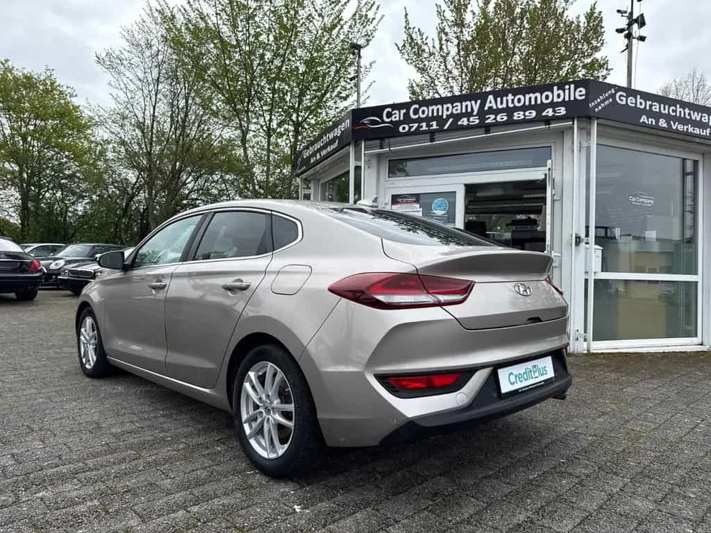 Hyundai i30 Fastback Style 03/2019-photo-4