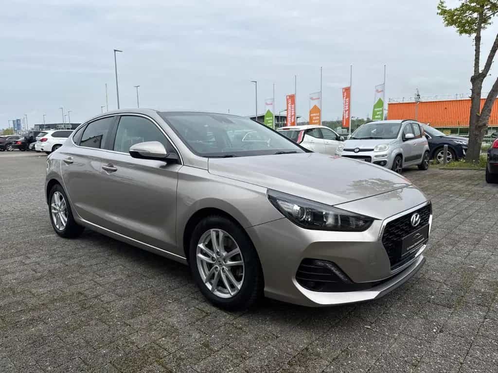 Hyundai i30 Fastback Style 03/2019-photo-7