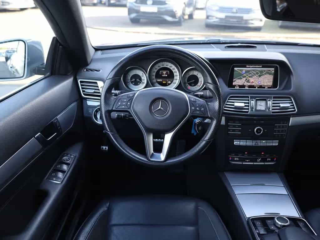 Mercedes-Benz E 200 200 Sport-Paket*Cabrio*Leder*LED*Airscarf* 04/2015-photo-15