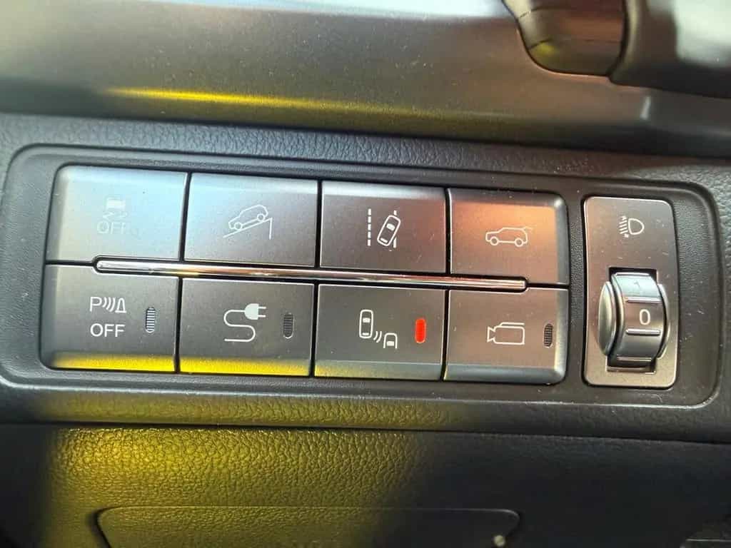 KGM Rexton 2.2 AWD AT Sapphire Leder+SHZ+LHZ+Kamera 04/2021-photo-15