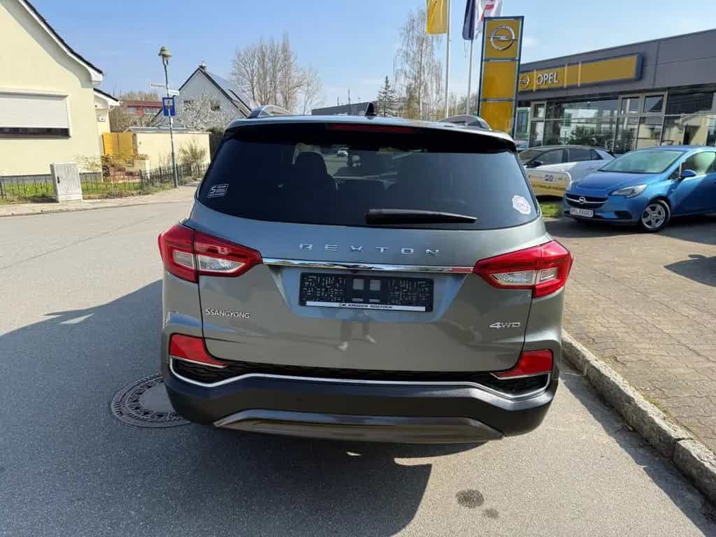 KGM Rexton 2.2 AWD AT Sapphire Leder+SHZ+LHZ+Kamera 04/2021-photo-23