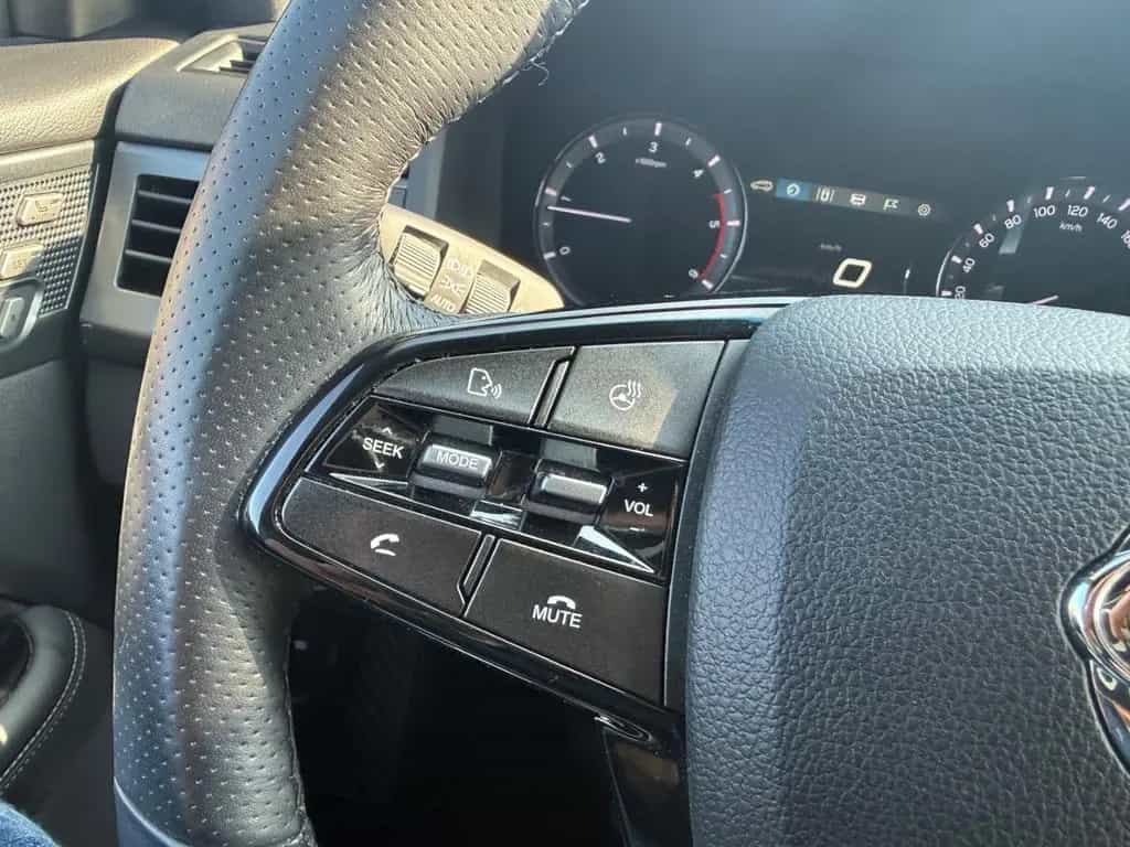 KGM Rexton 2.2 AWD AT Sapphire Leder+SHZ+LHZ+Kamera 04/2021-photo-8