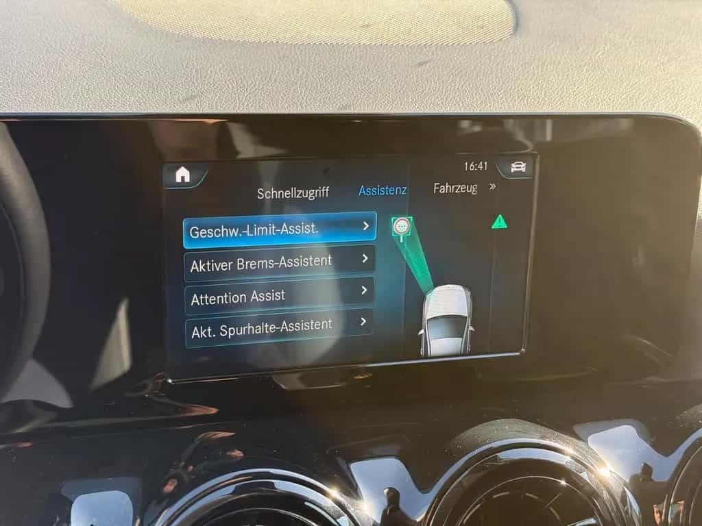 Mercedes-Benz B-Class 180*Teilleder*Tempomat 08/2020-photo-16