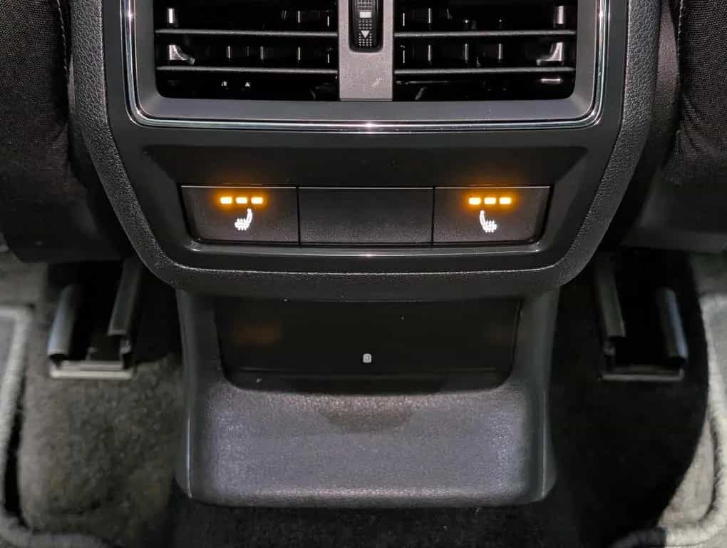 Skoda Karoq 4x4 Sportline Standhz/AHK/Pano/DCC/Canton 06/2019-photo-11