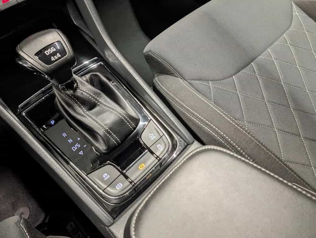 Skoda Karoq 4x4 Sportline Standhz/AHK/Pano/DCC/Canton 06/2019-photo-16