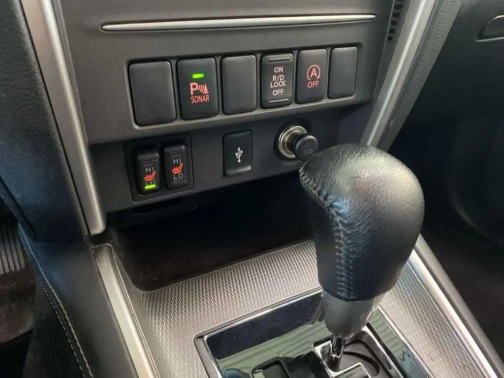 Mitsubishi L200 Top DK /4WD/Kamera/PDC/Garantie/Höherlegung 12/2022-photo-19