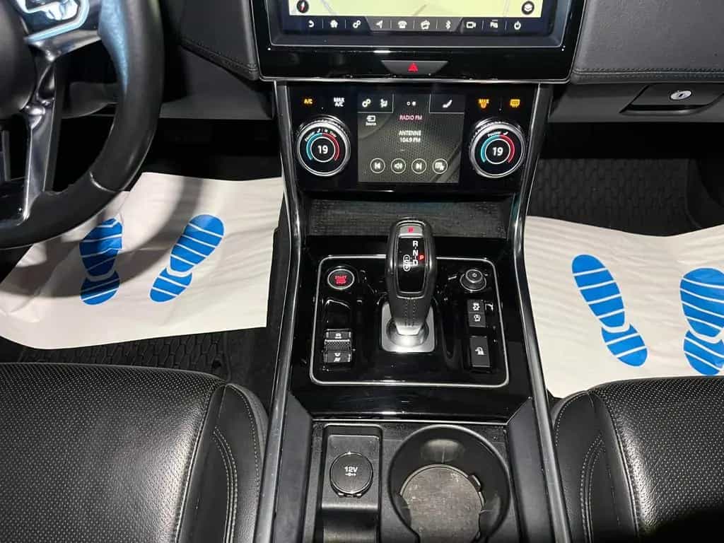 Jaguar XE S AWD Neues Modell, LED, Kamera, Navi 01/2020-photo-11