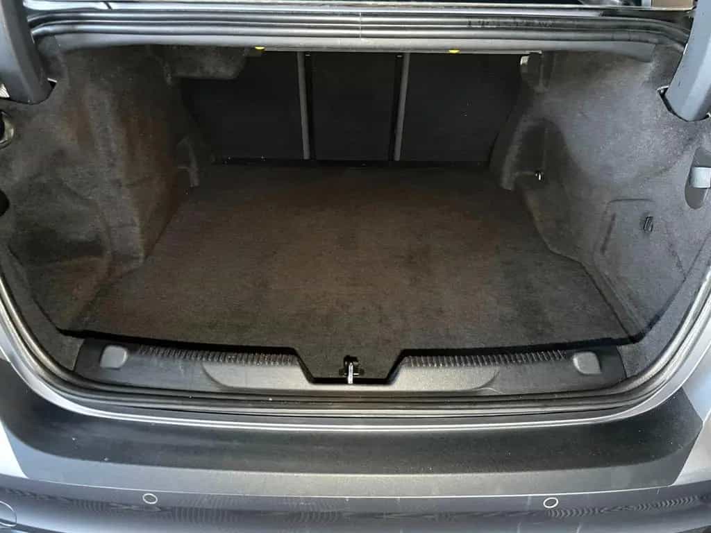 Jaguar XE S AWD Neues Modell, LED, Kamera, Navi 01/2020-photo-19