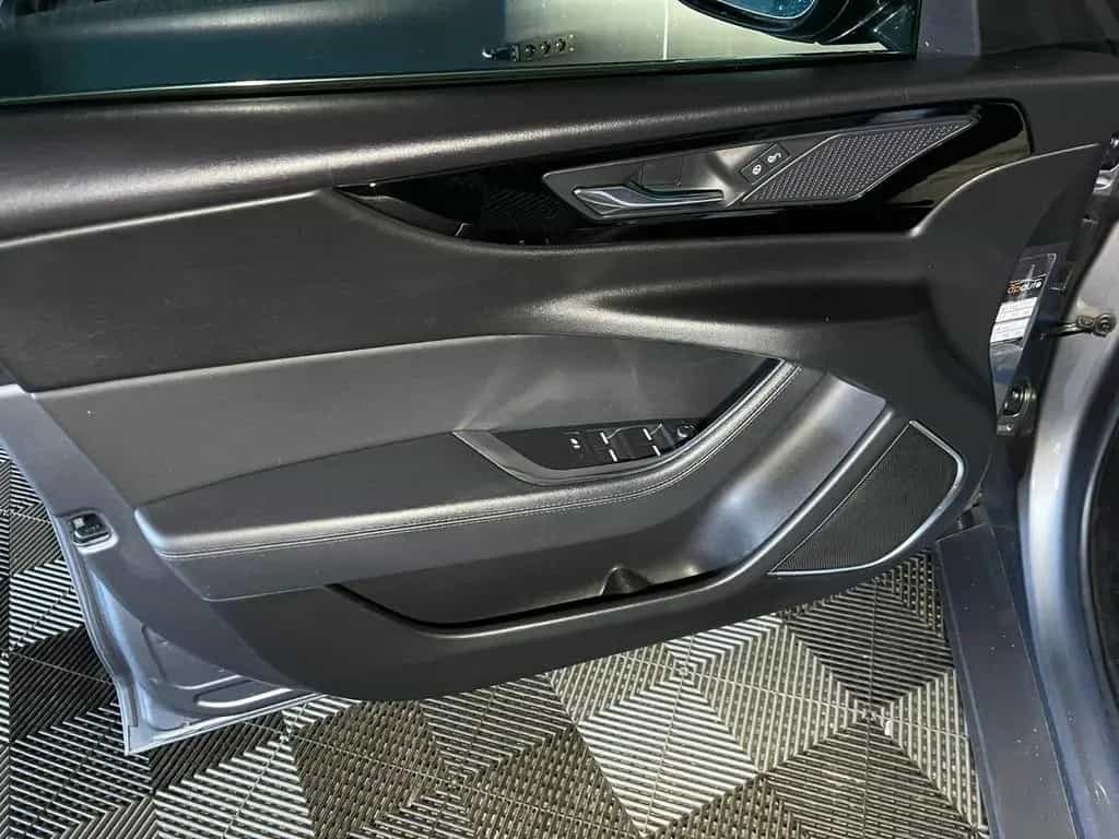 Jaguar XE S AWD Neues Modell, LED, Kamera, Navi 01/2020-photo-20