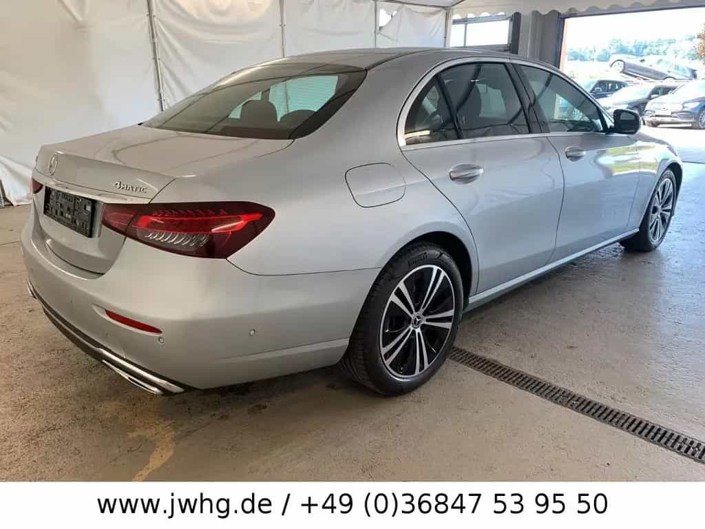 Mercedes-Benz E-Class E400 d 4M Facelift Avantgarde Distronic MB-LED 01/2021-photo-4