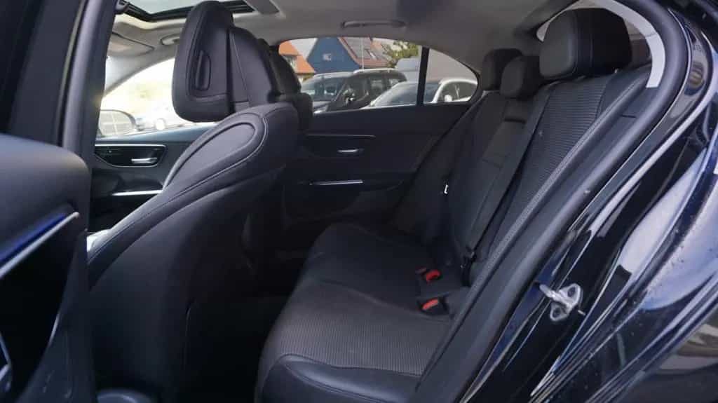 Mercedes-Benz C-Class C220d Limousine Navi Kamera Klima SHZ AVANTGARDE 01/2022-photo-27