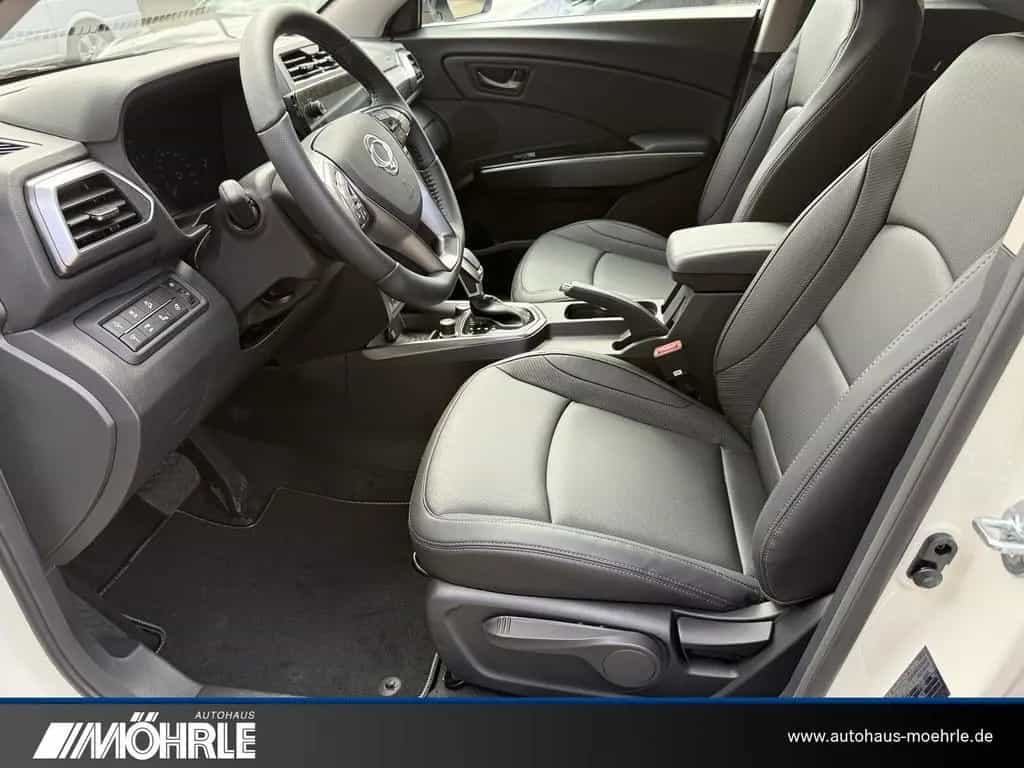 Ssangyong Tivoli 1.5 P Nomad Plus 4WD Sondermodell LED null-photo-7