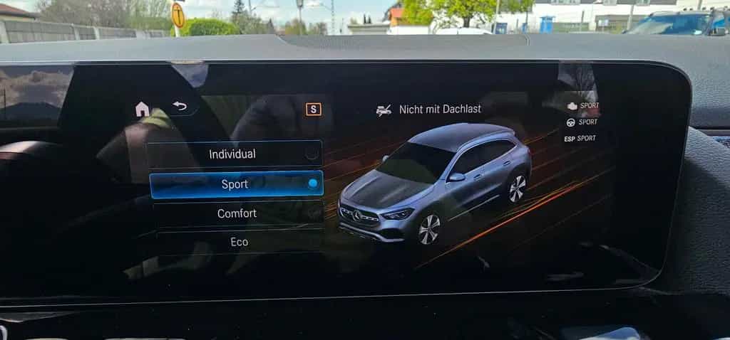 Mercedes-Benz GLA-Class 1*AMG-Line*Leder*Kamera*DAB*APP* 10/2020-photo-38