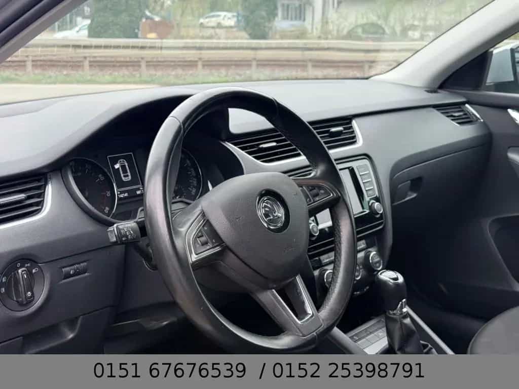 Skoda Octavia Combi Ambition JOY TÜV NEU PDC SHZ 03/2017-photo-12