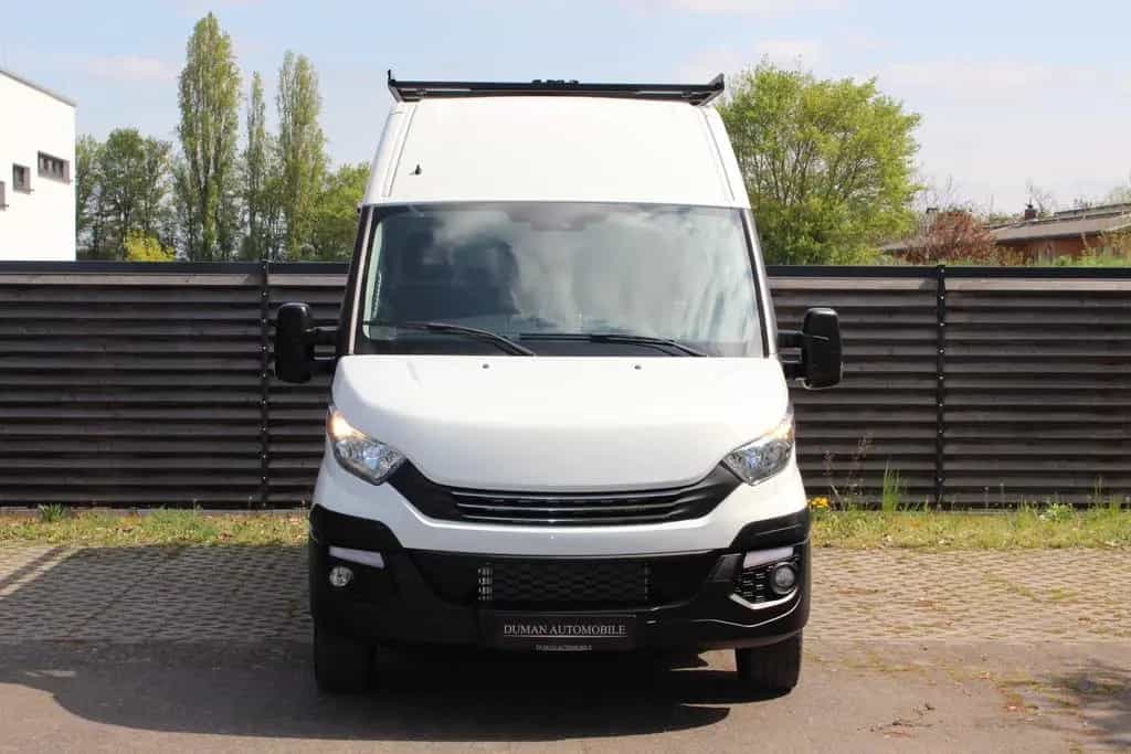 Iveco Daily 3.0HPI Automatik HKa 35 S 3520 3-SITZ AHK 04/2018-photo-1