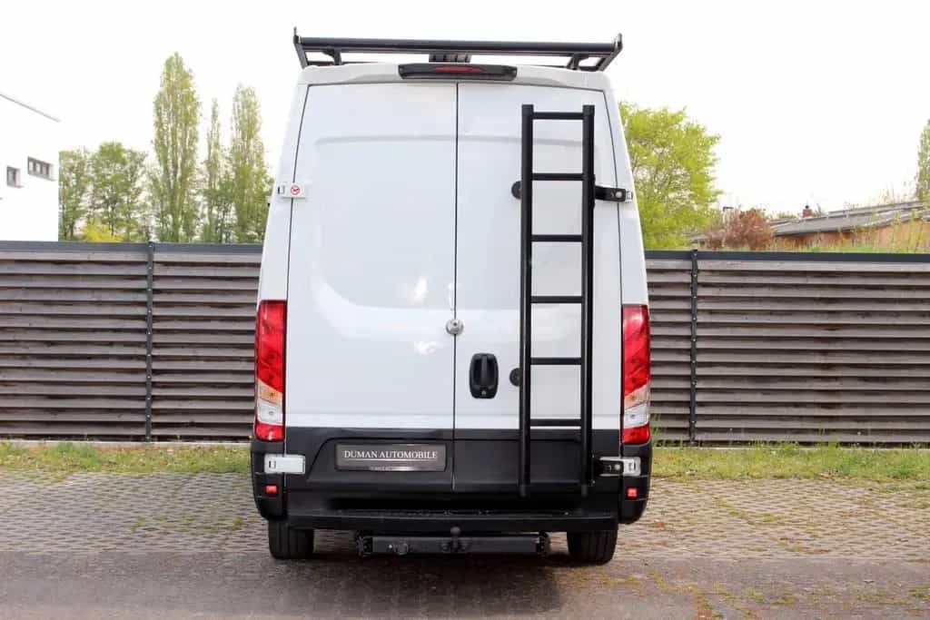 Iveco Daily 3.0HPI Automatik HKa 35 S 3520 3-SITZ AHK 04/2018-photo-4