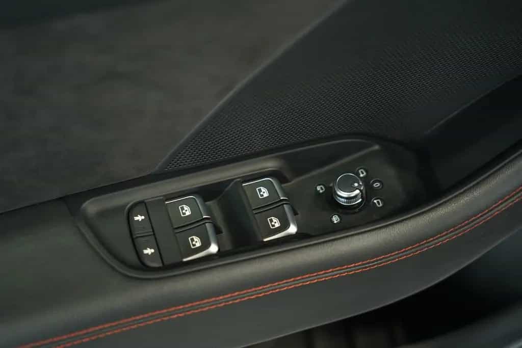 Audi RS3 2.5 TFSI quattro*Schale*Pano*RS-AGA*1H*B&O* 08/2019-photo-31