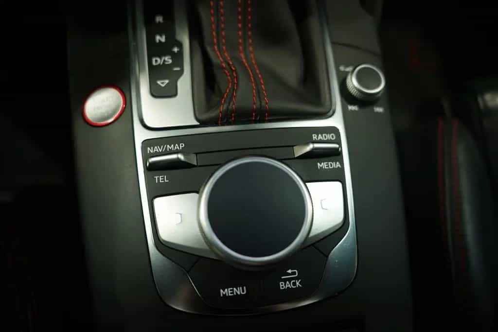 Audi RS3 2.5 TFSI quattro*Schale*Pano*RS-AGA*1H*B&O* 08/2019-photo-34