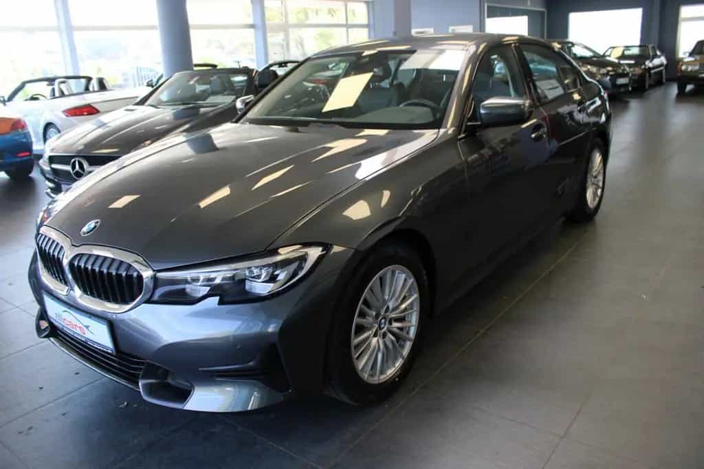BMW 320 320d Aut. Sport Line 02/2022-photo-2