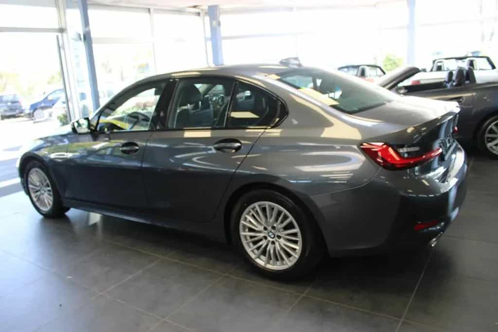 BMW 320 320d Aut. Sport Line 02/2022-photo-3