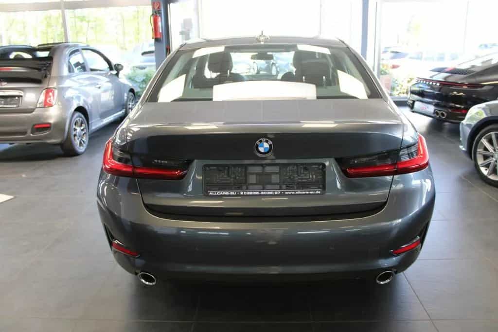 BMW 320 320d Aut. Sport Line 02/2022-photo-4