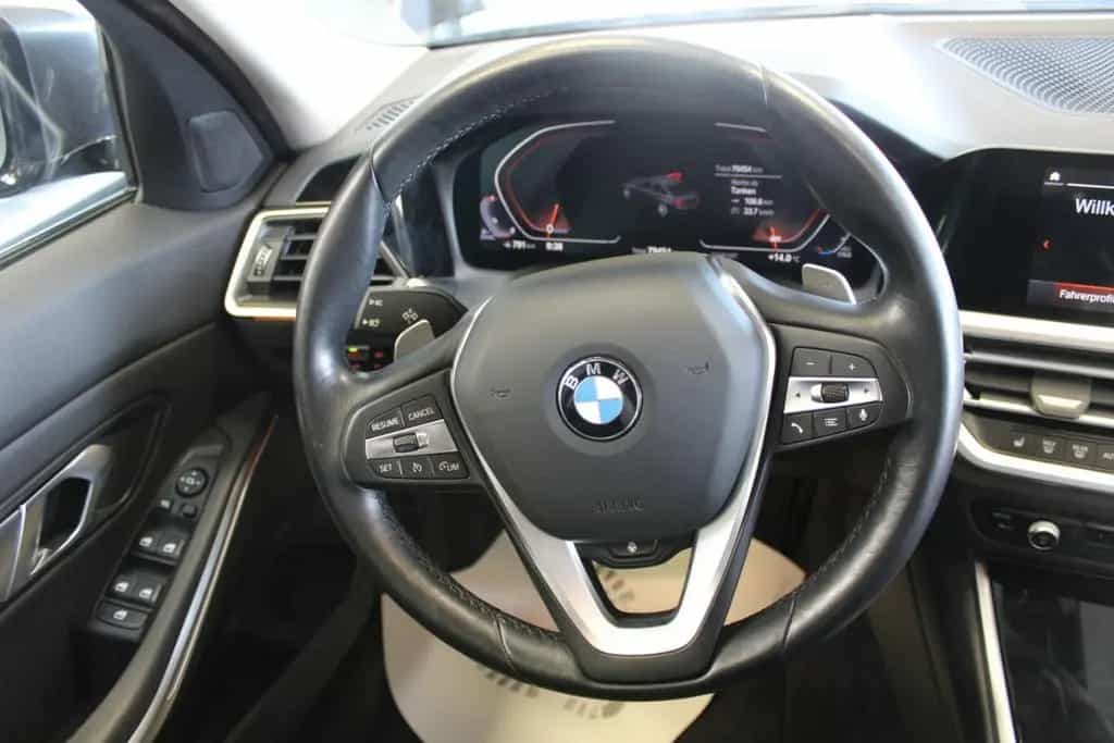 BMW 320 320d Aut. Sport Line 02/2022-photo-9