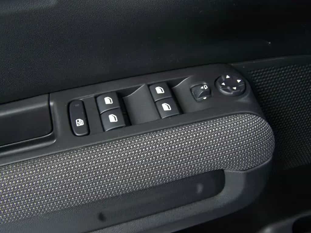 Citroën C3 Aircross PureTech 130 Plus AUTOM+PDC 06/2024-photo-10