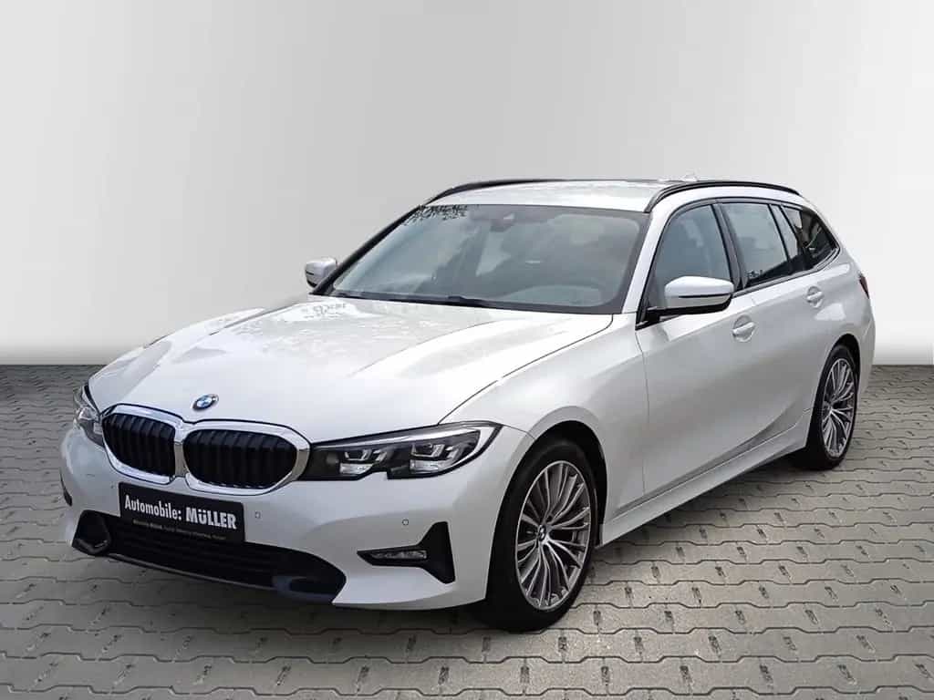 BMW 320 i Sport Line Touring  Aut.  SHZG+TEMPOMAT+NA 01/2020-photo-1
