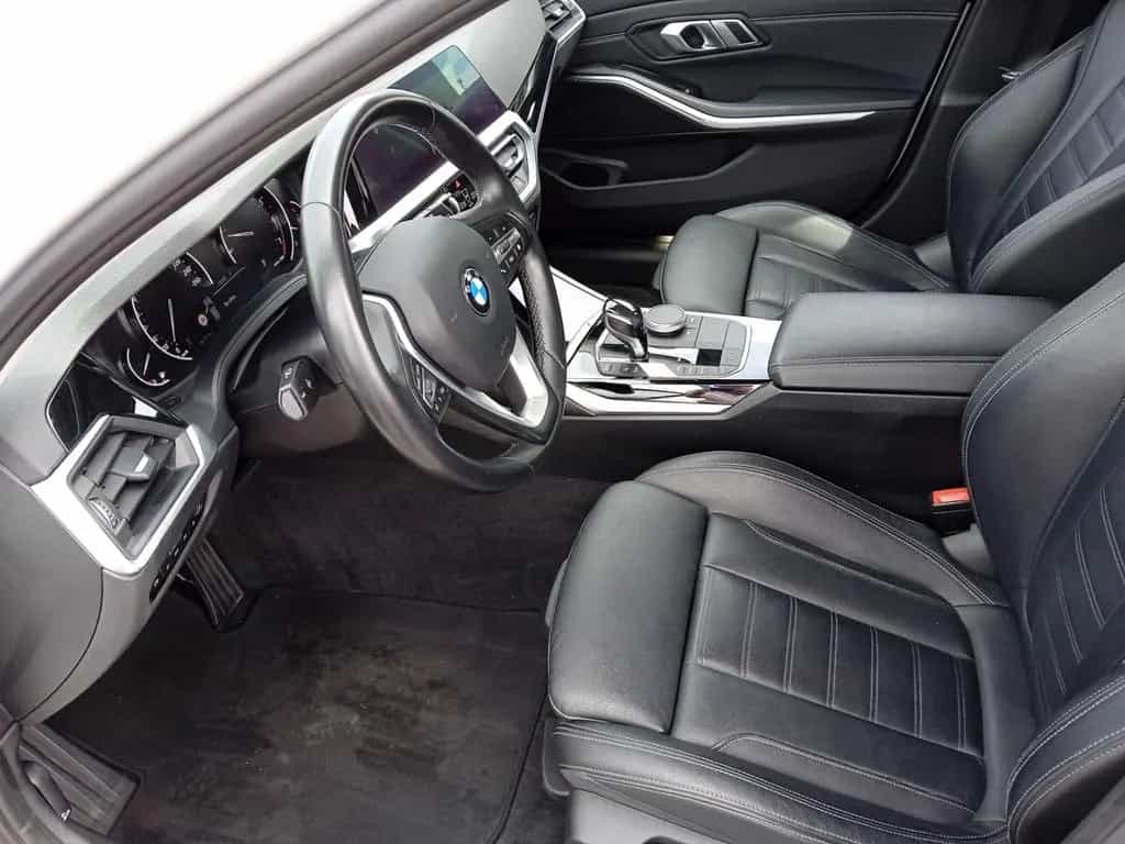 BMW 320 i Sport Line Touring  Aut.  SHZG+TEMPOMAT+NA 01/2020-photo-13