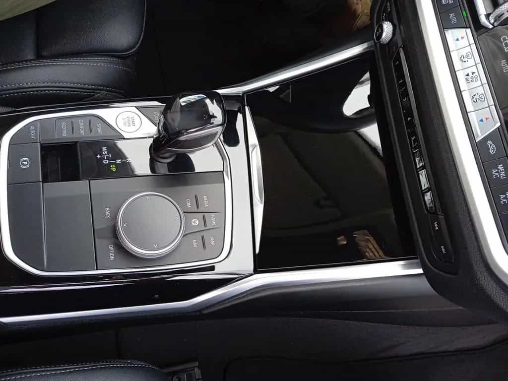 BMW 320 i Sport Line Touring  Aut.  SHZG+TEMPOMAT+NA 01/2020-photo-20