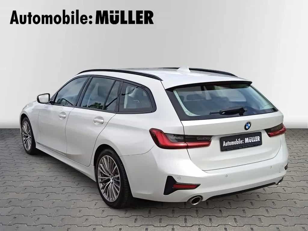 BMW 320 i Sport Line Touring  Aut.  SHZG+TEMPOMAT+NA 01/2020-photo-5